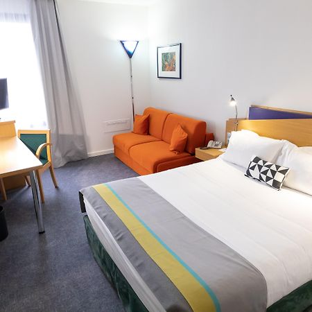 Holiday Inn Express Arras, An Ihg Hotel Εξωτερικό φωτογραφία