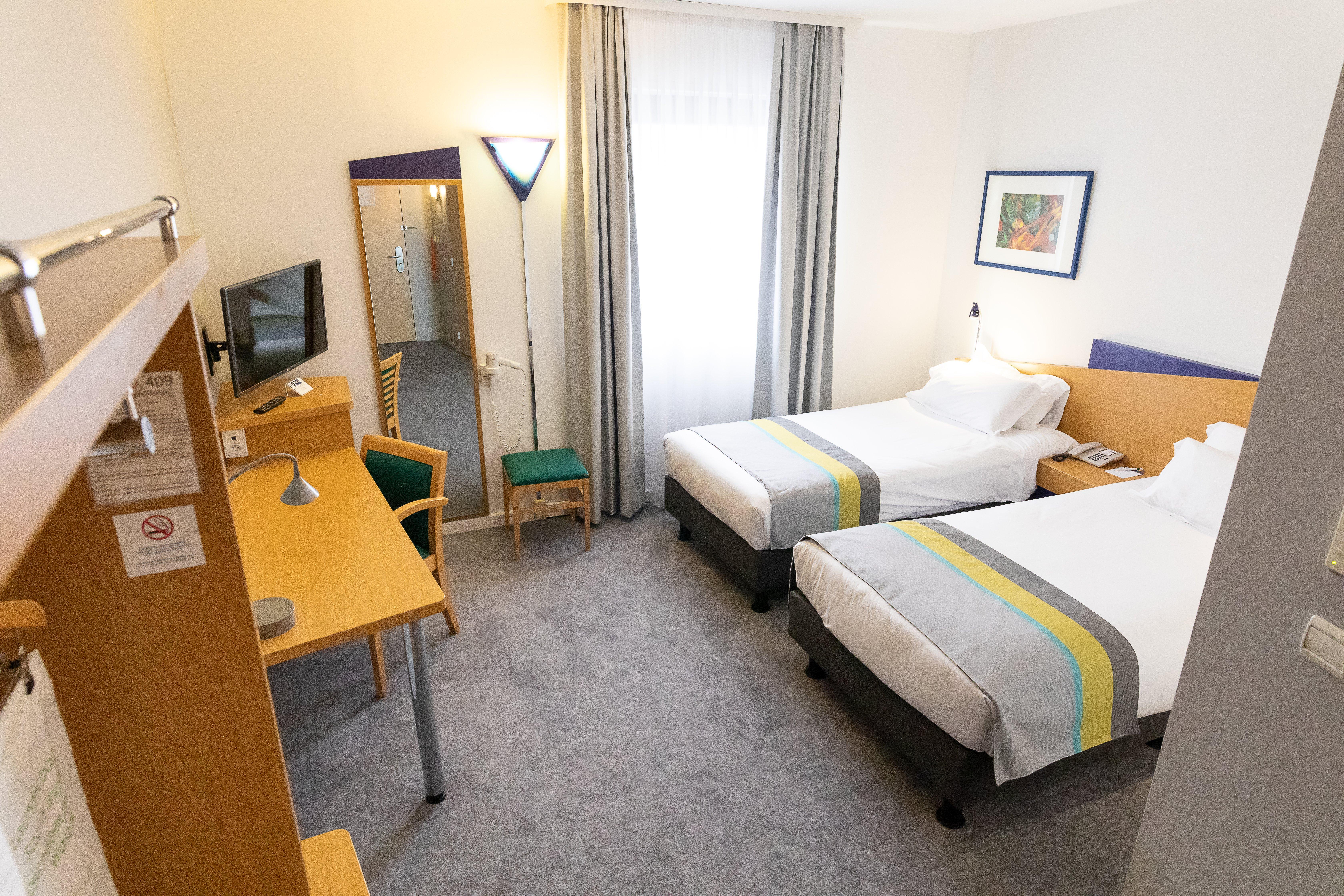 Holiday Inn Express Arras, An Ihg Hotel Εξωτερικό φωτογραφία