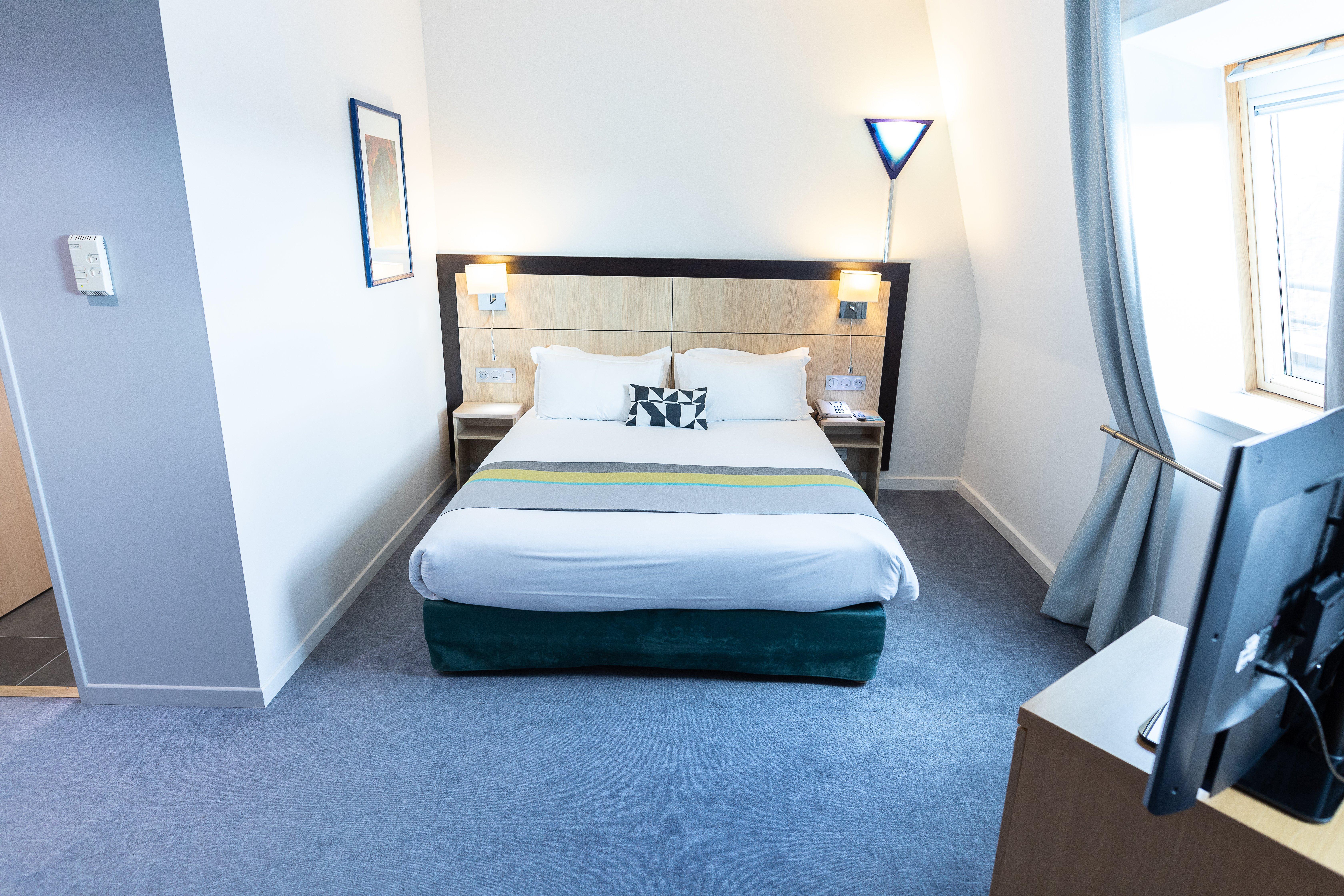 Holiday Inn Express Arras By Ihg Εξωτερικό φωτογραφία